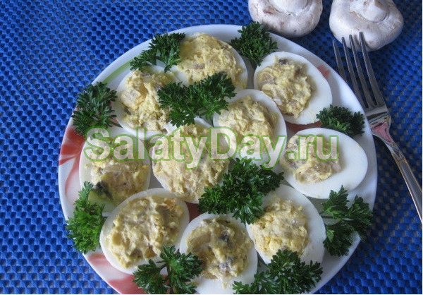 Салаты и закуски на быструю руку.